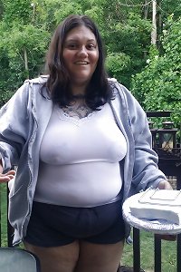 big gross D/s Nicole Cecchini exposed