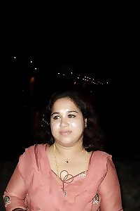 Mukta: Nephew's buxom half-Indian Wife. Comment and fake